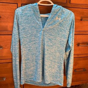 Women’s Long Sleeve Athletic Pullover